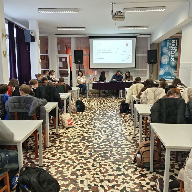 „Mindenki tehetséges valamiben”- műveltségi vetélkedő általános iskolásoknak