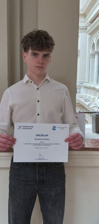 A Közgazdasági Diákolimpia országos döntőjében Zavodnyik Adrián