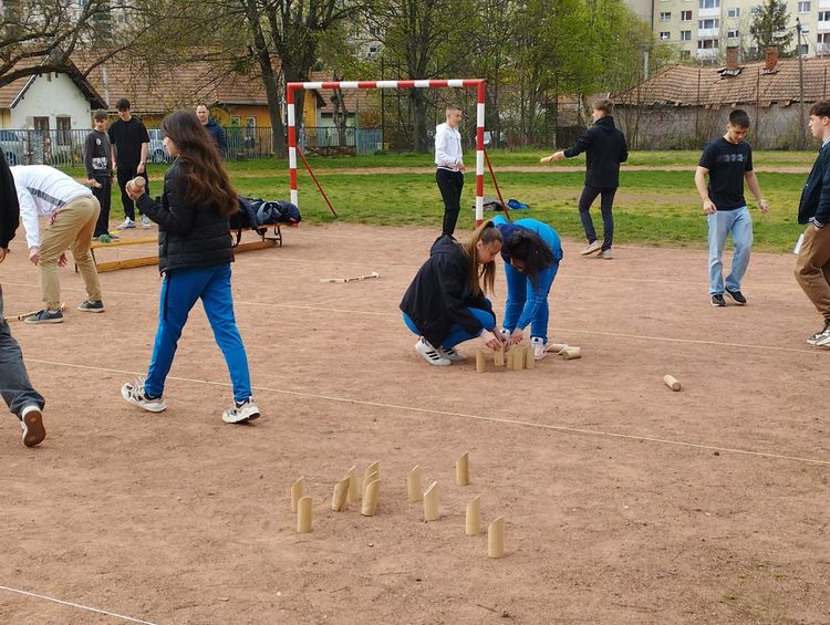 Országos Diákolimpia -  Mölkky